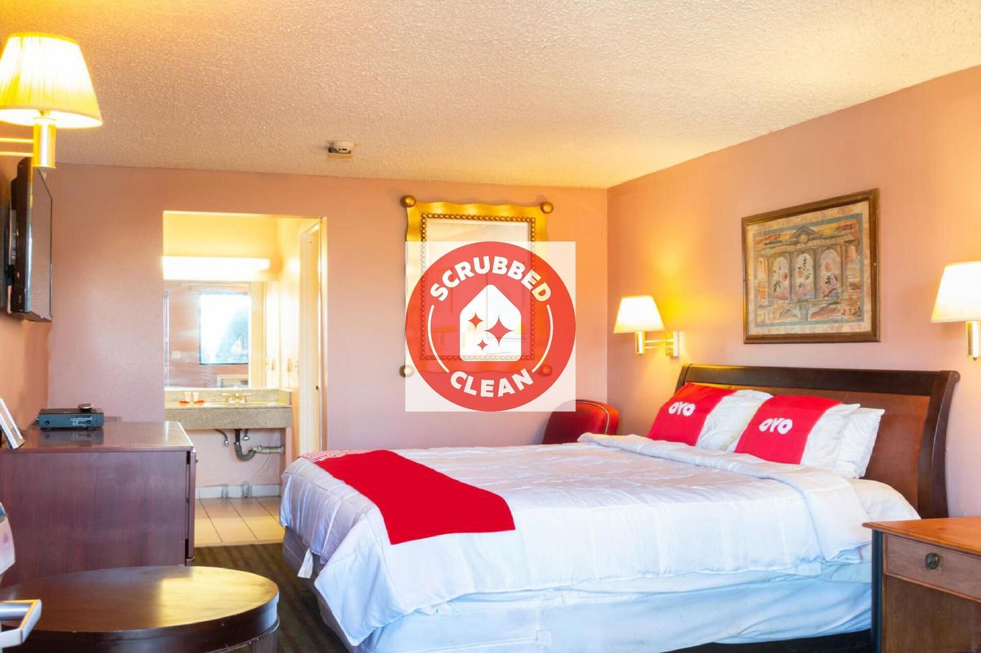 Oyo Hotel Edison Nj Route 1 ภายนอก รูปภาพ
